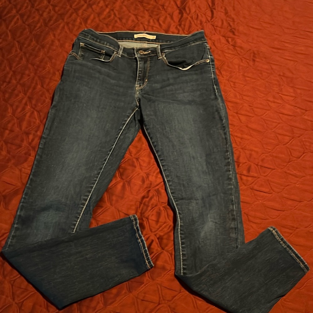 Women's Levi's jeans curvy skinny fit size 30 dark wash